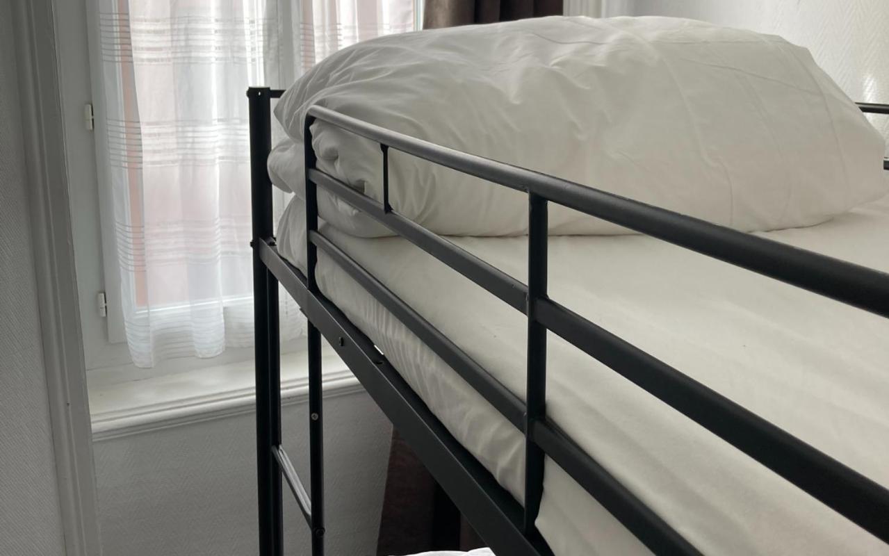 Aigle D'Or Hotel Thiers Bagian luar foto